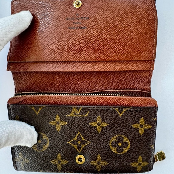 Louis Vuitton Monogram Porte-Monnaie Trésor Compact Wallet - Picture 2 of 11